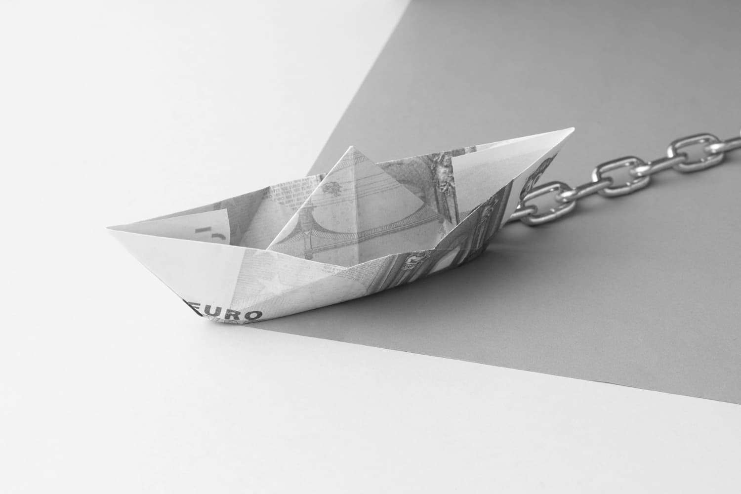 Nepastovios galimybės gauti finansavimą